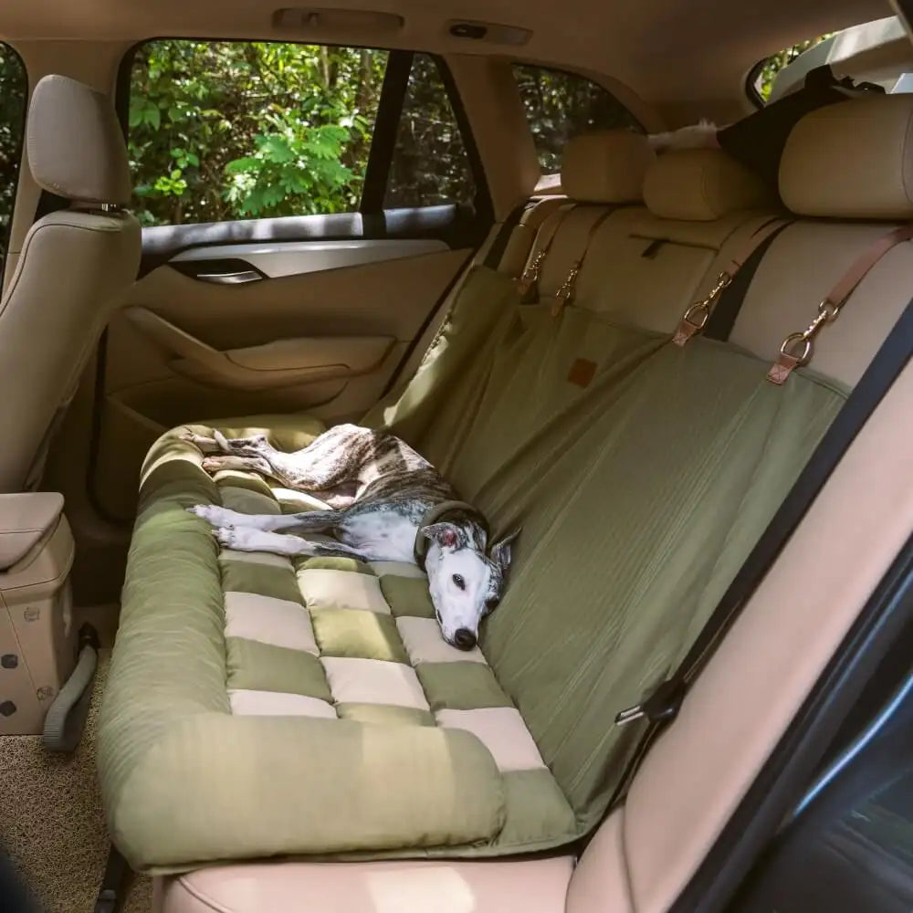 Reisepolster, Sicherheitsrücksitz, großes Hundeautositzbett – Schachbrett-Lounge