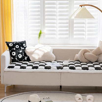 Cream Plaid Fuzzy Pet Mat
