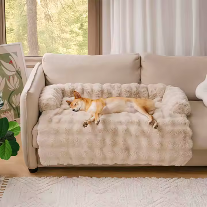 Fluffy Pet Mat – Calm Comfort & Couch Protection in One